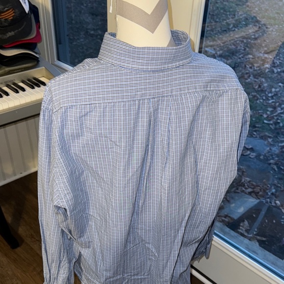 Brooks Brothers Men’s Blue & White button down - Picture 3 of 4